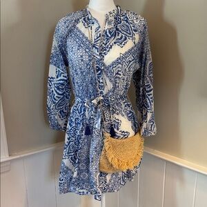 NWT Zara Blue and White Patterned Dress with Tie Belt Size Large